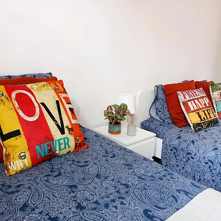 Private By El Born Hostel