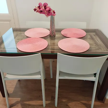 ホステル Private By El Born *